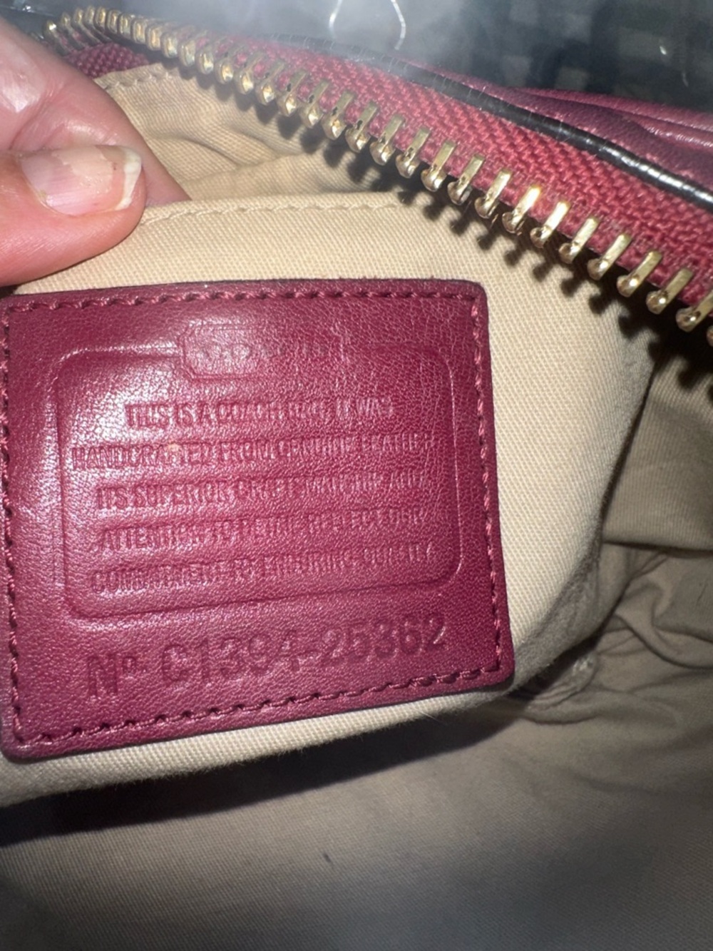 Coach Pink Leather Crossbody Bag with Gold Chain Strap - Picture 4 of 6
